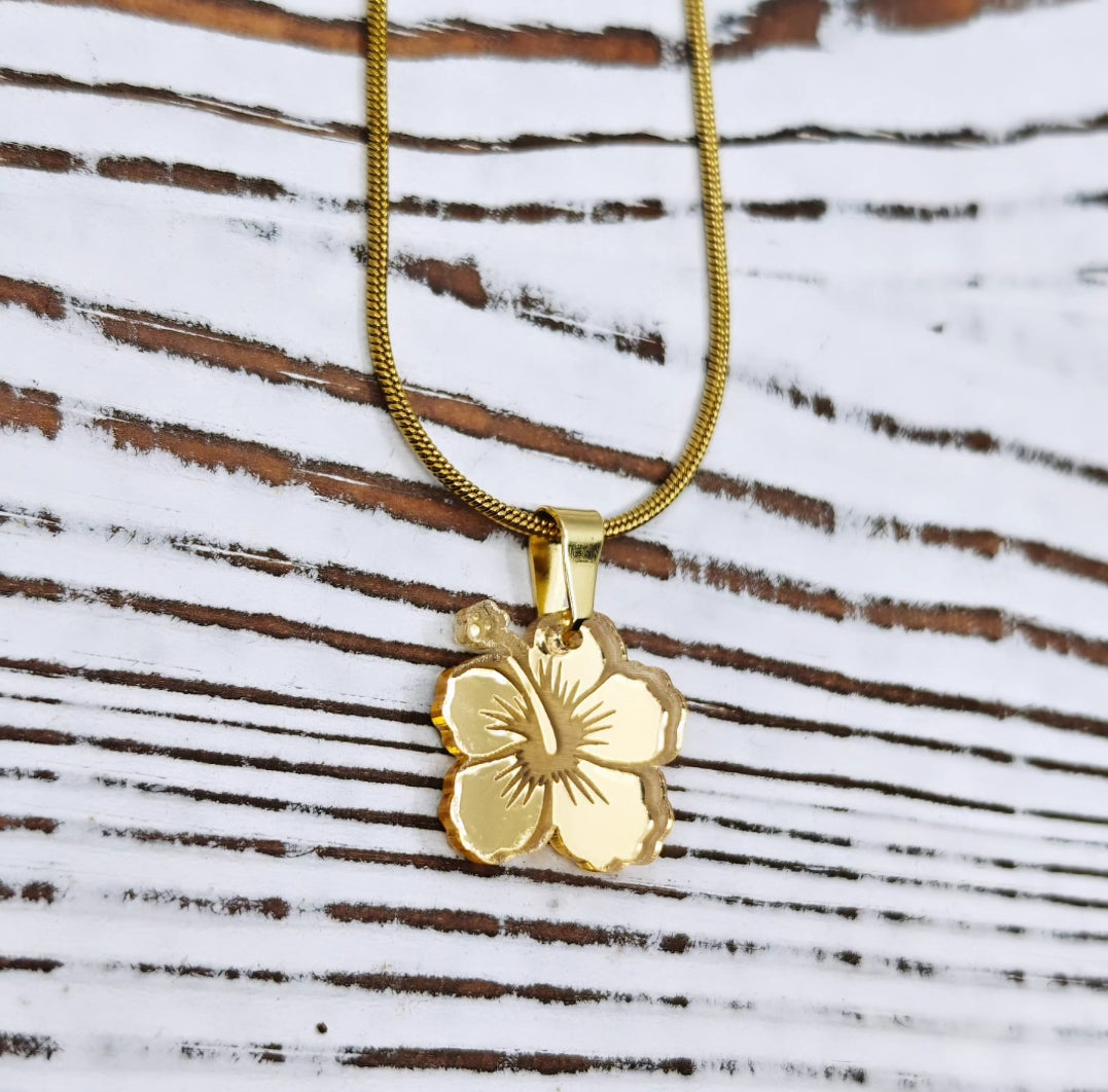 Collar amapola dorada