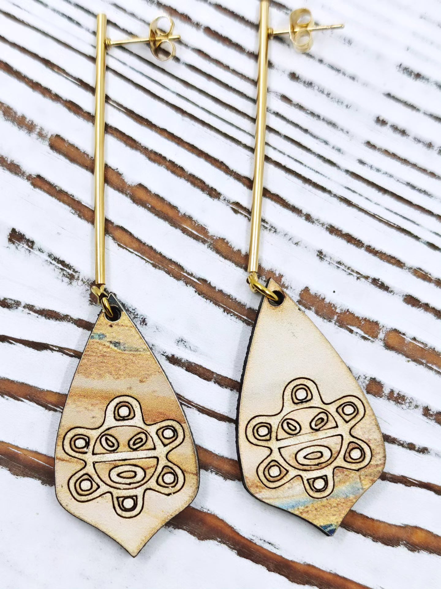 Pantallas de sol taíno sobre playa