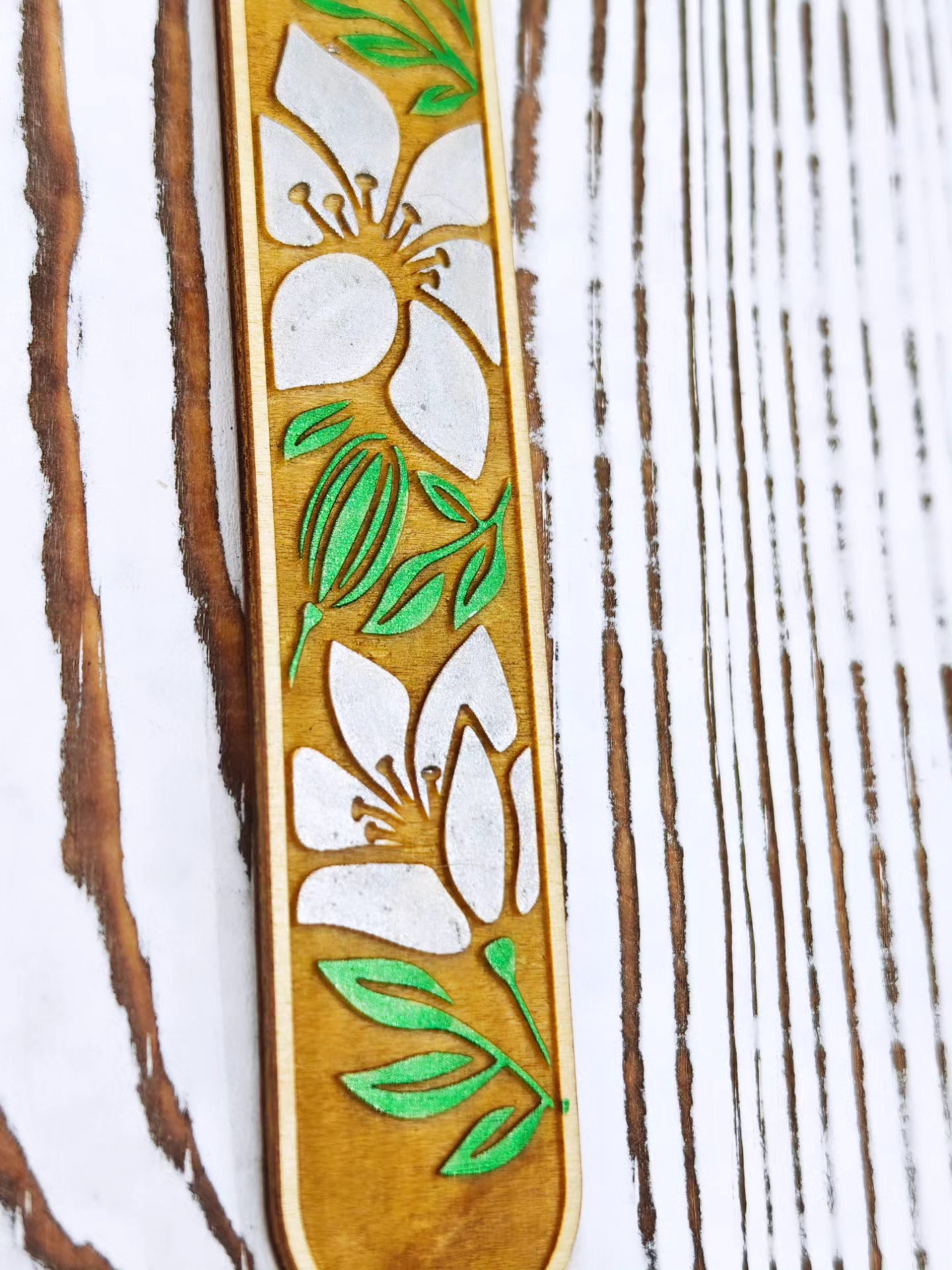 Bookmarks florales en madera