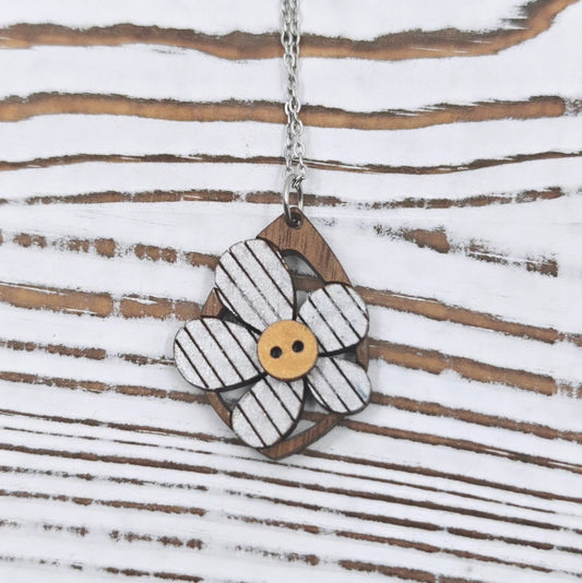 Collar Flor con Botón