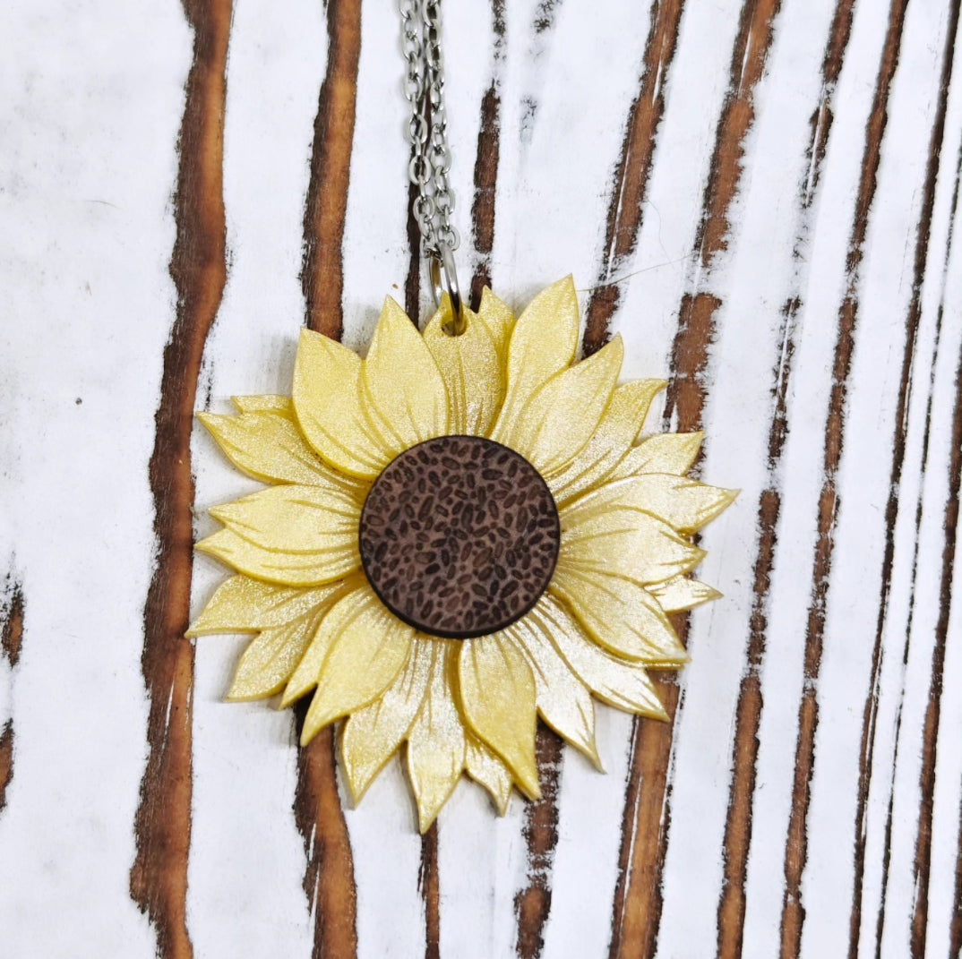 Collar Girasol Acrílico