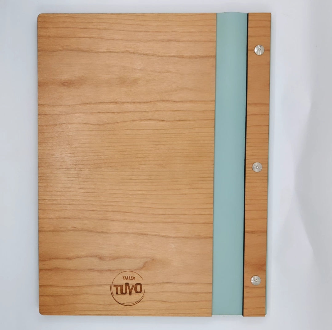 Libreta Boricua en la luna grande