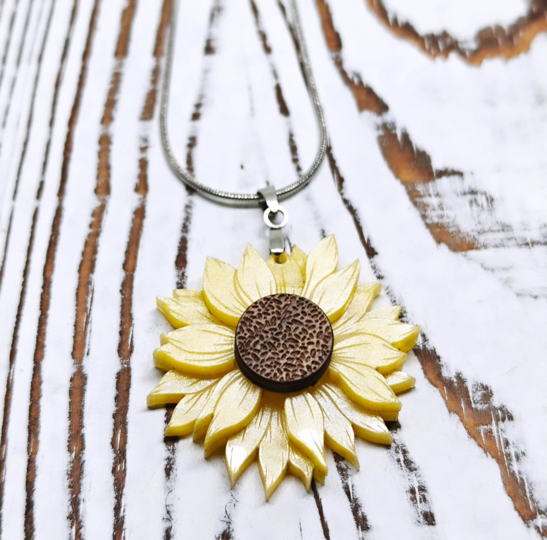 Collar Girasol Acrílico