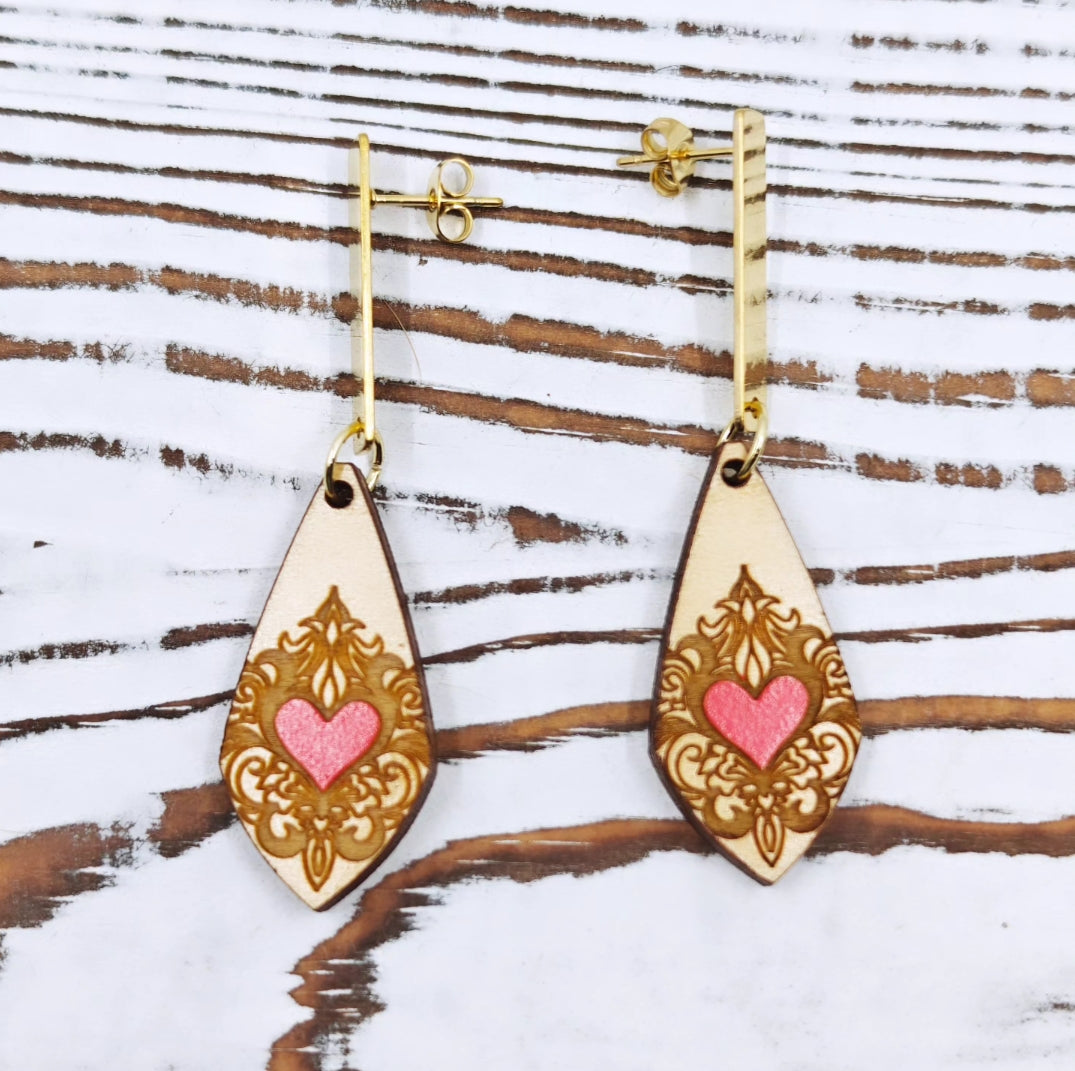 Pantallas de corazón en madera