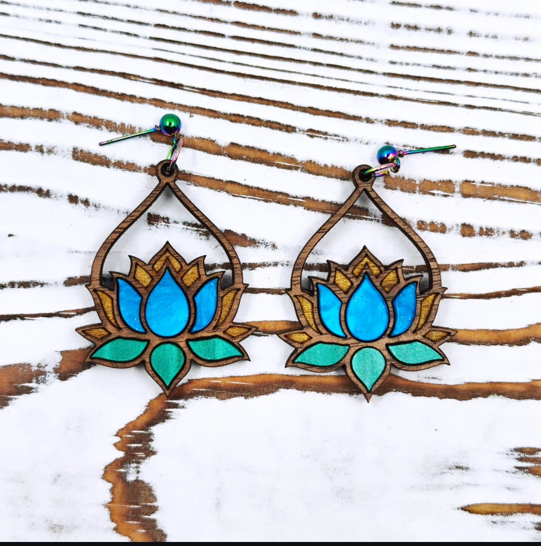 Pantallas de Flor de Lotus en madera y acrílico