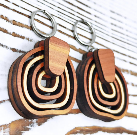 Pantallas Geométricas en Madera