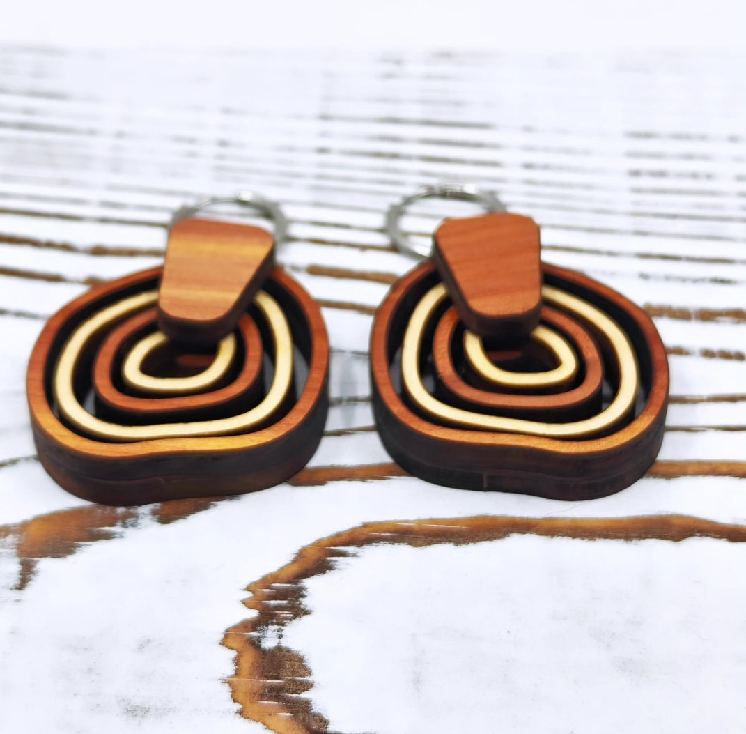 Pantallas Geométricas en Madera