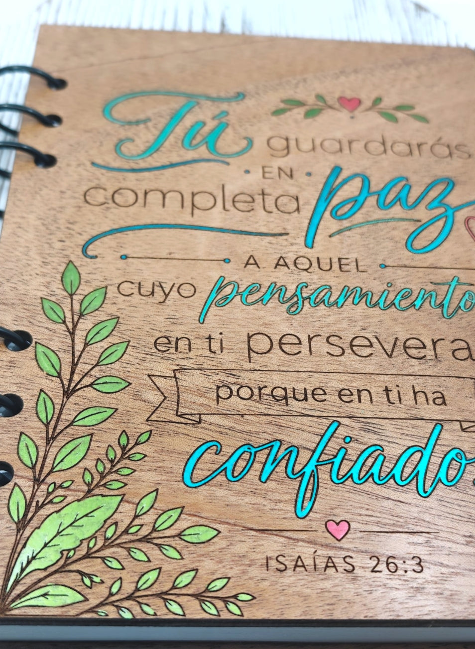 Libreta en Madera A5 | Rellenable | Isaías