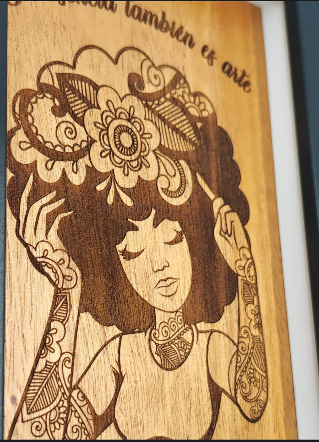 Cuadro en Madera – Tu esencia también es arte (5x7)
