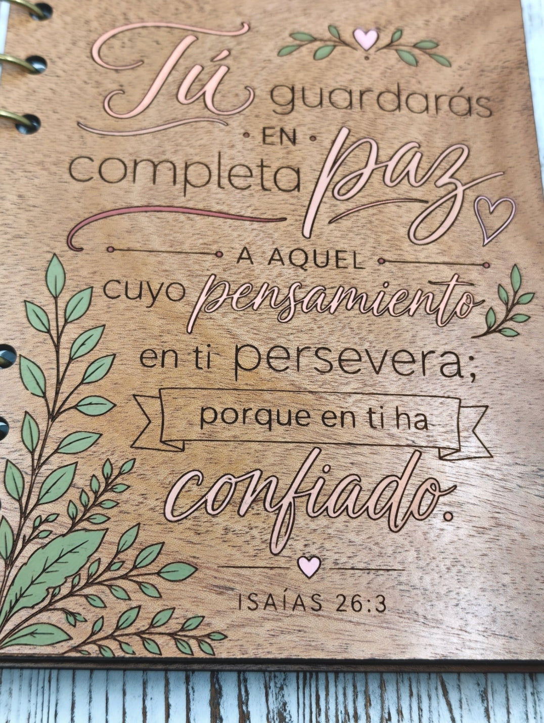 Libreta en Madera A5 | Rellenable | Isaías