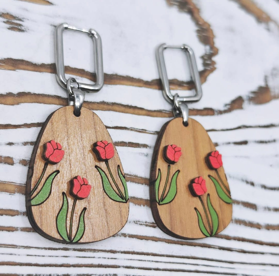 Pantallas de Tulipanes Pintadas a Mano | Pantallas de Madera Hechas en Puerto Rico